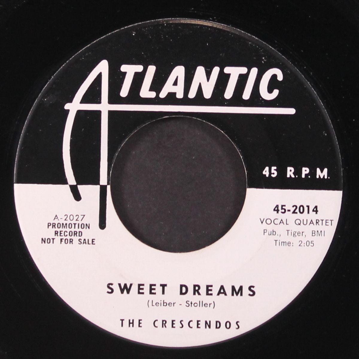 i'll be seeing you / sweet dreams by CRESCENDOS