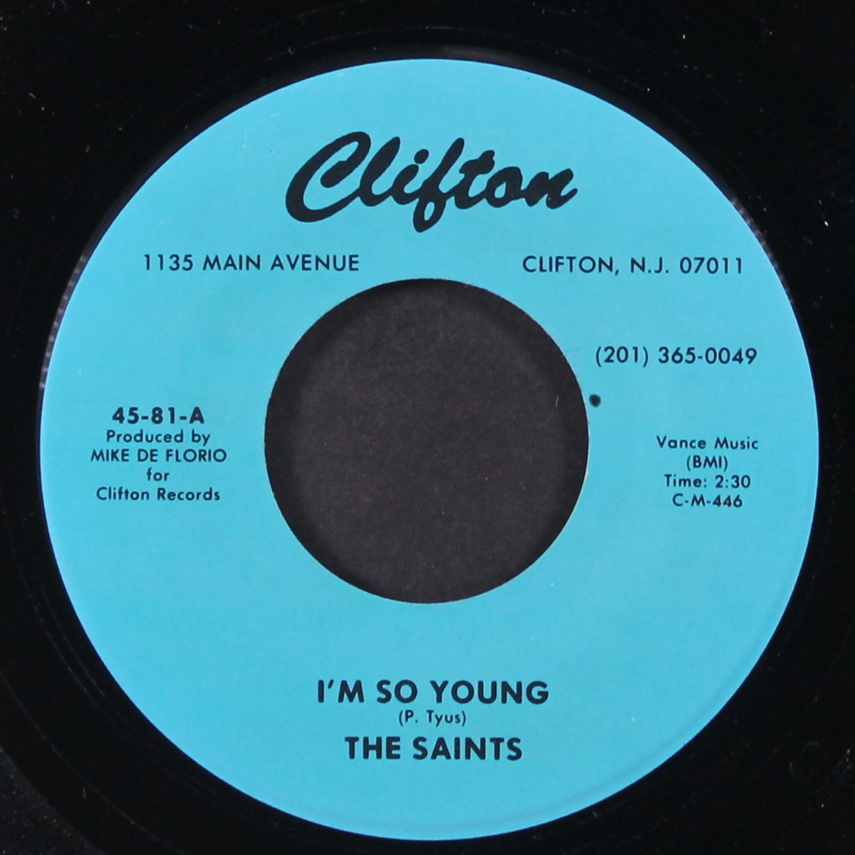 i'm so young / i'm on the outside by SAINTS