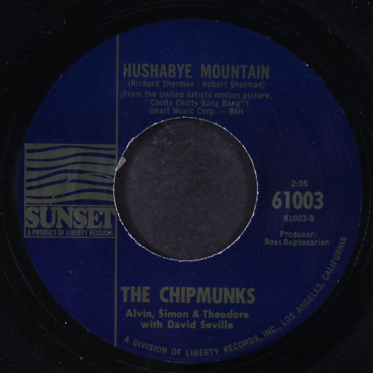 chitty chitty bang bang / hushabye mountain by CHIPMUNKS