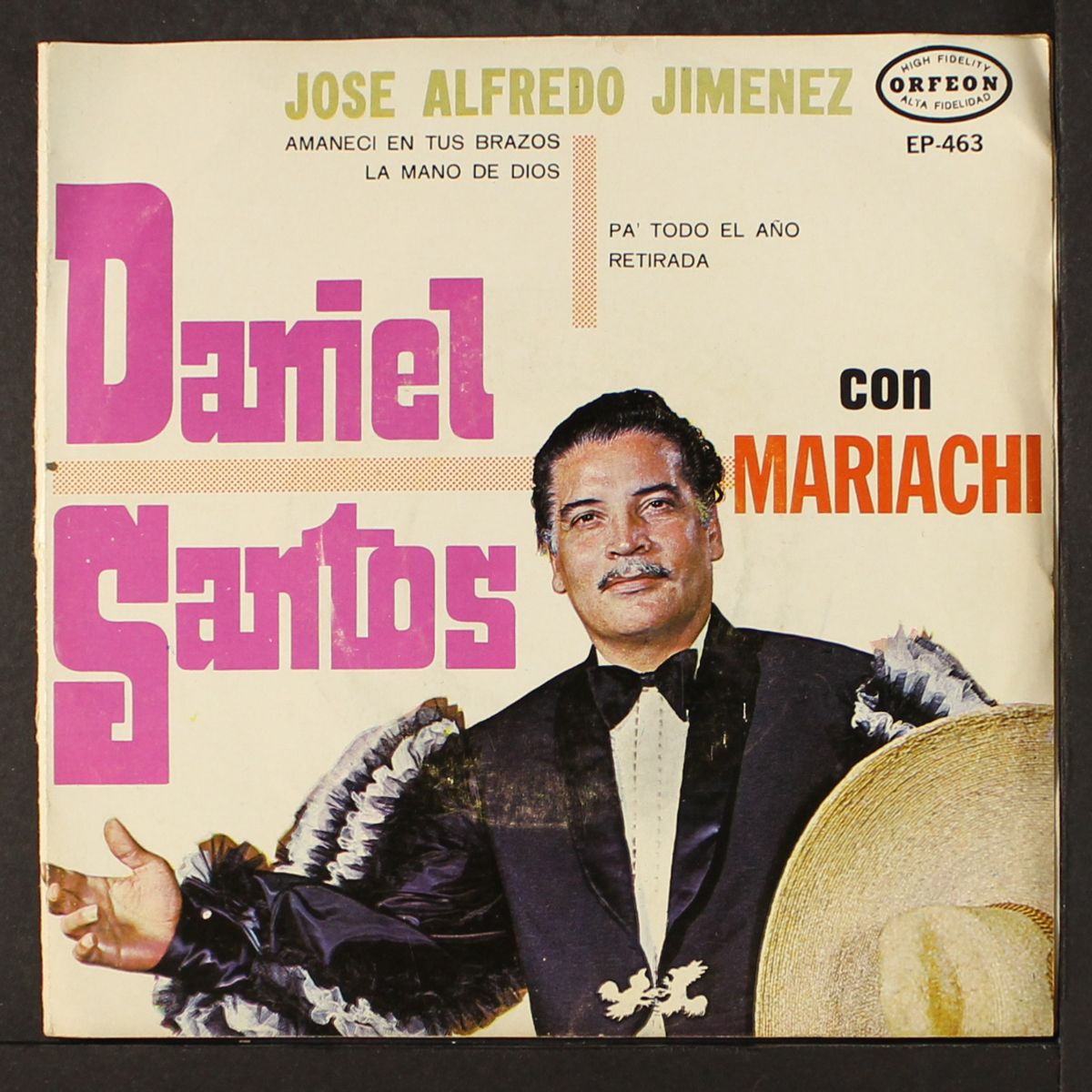 con mariachi by DANIEL SANTOS