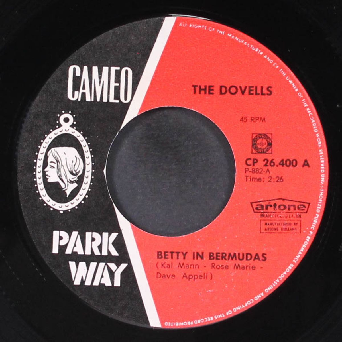 betty in bermudas / dance the frogg by DOVELLS