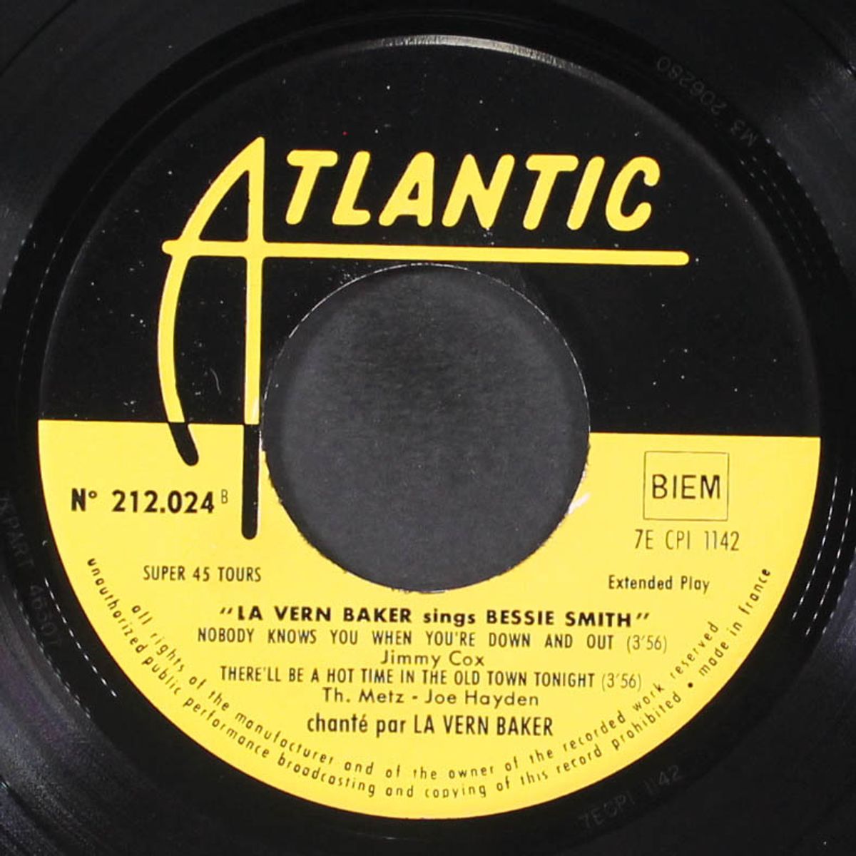chante bessie smith by LAVERN BAKER
