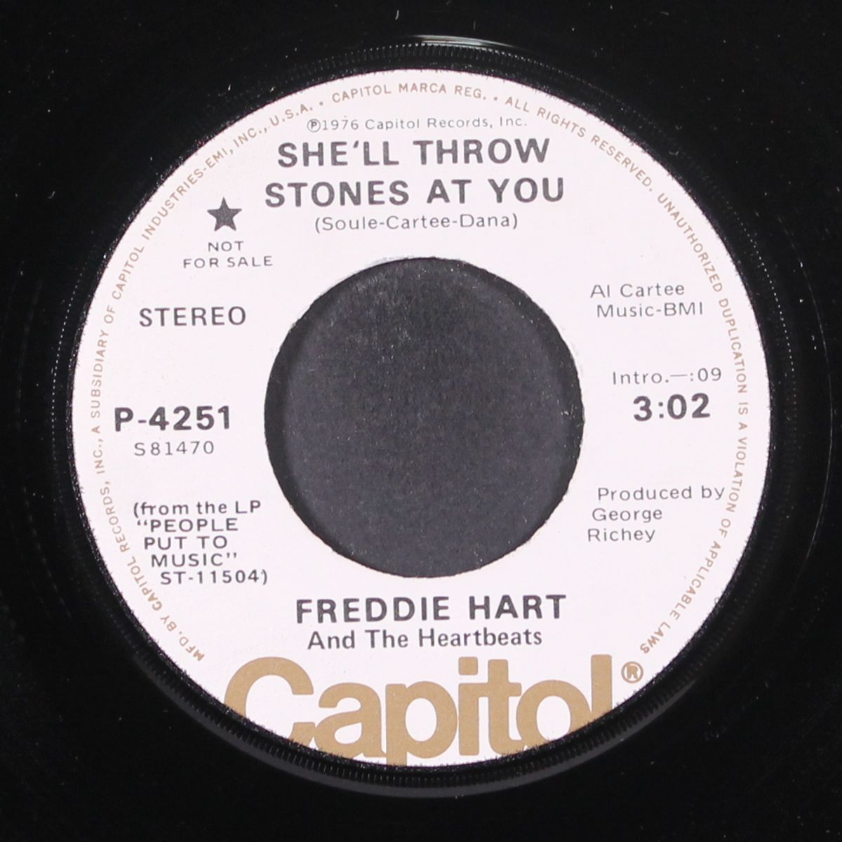 love makes it alright / she'll throw stones at you by FREDDIE HART