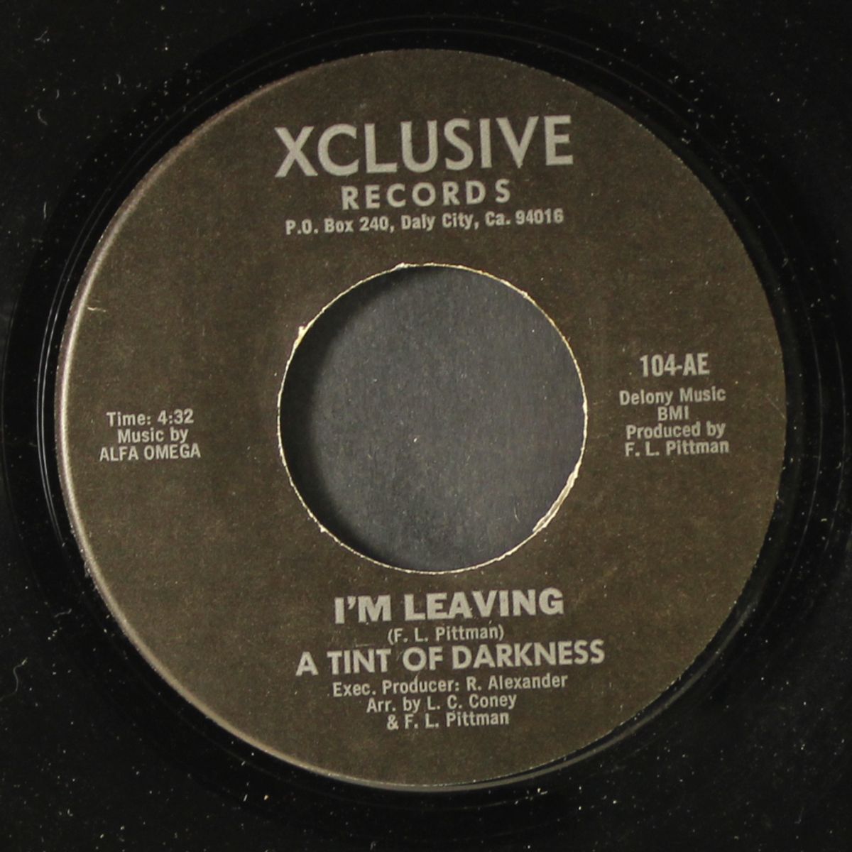 i'm leaving / goodbye elvis by TINT OF DARKNESS