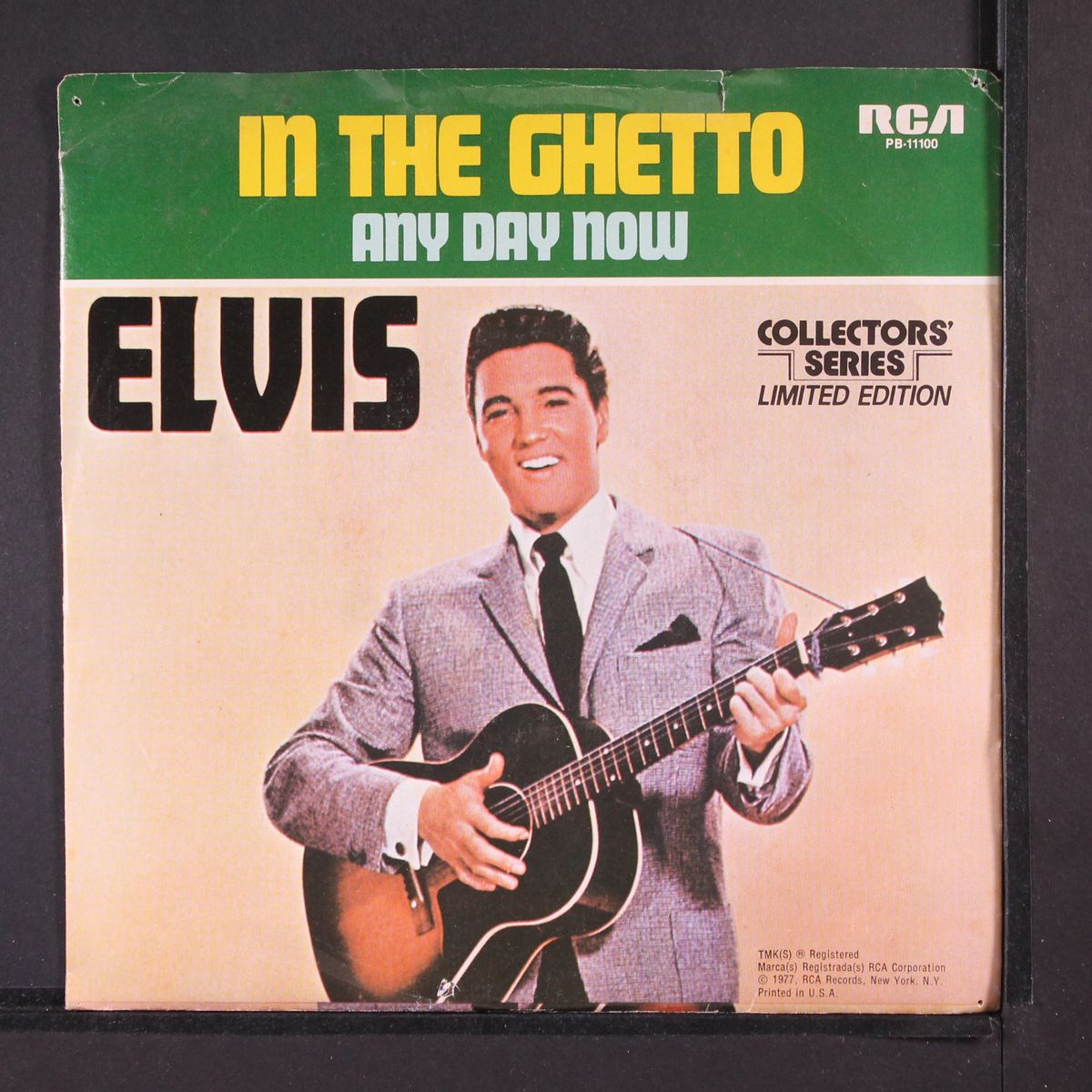 in the ghetto by ELVIS PRESLEY