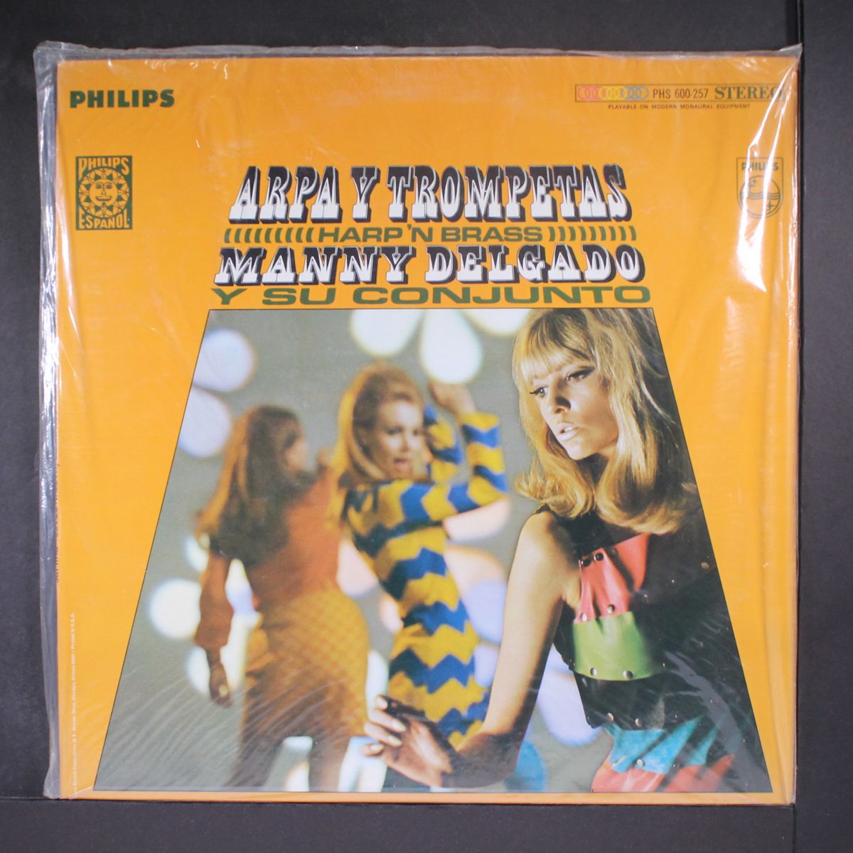 arpa y trompetas by MANNY DELGADO