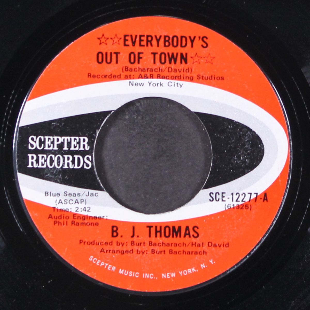 everybody's out of town / living again by B. J. THOMAS