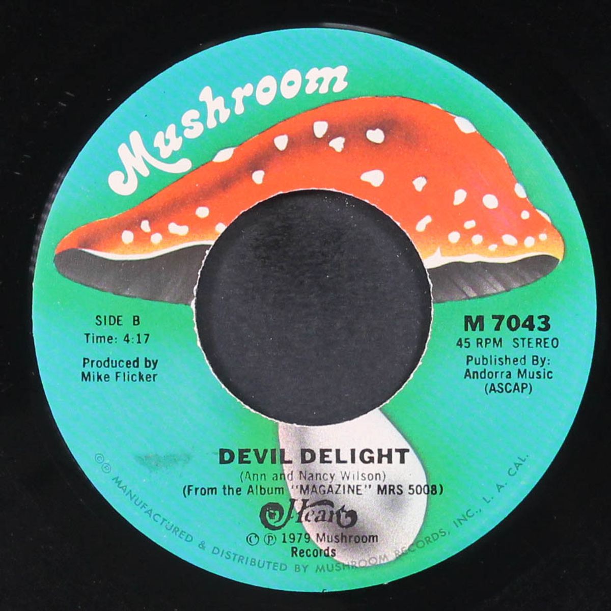 magazine / devil delight by HEART