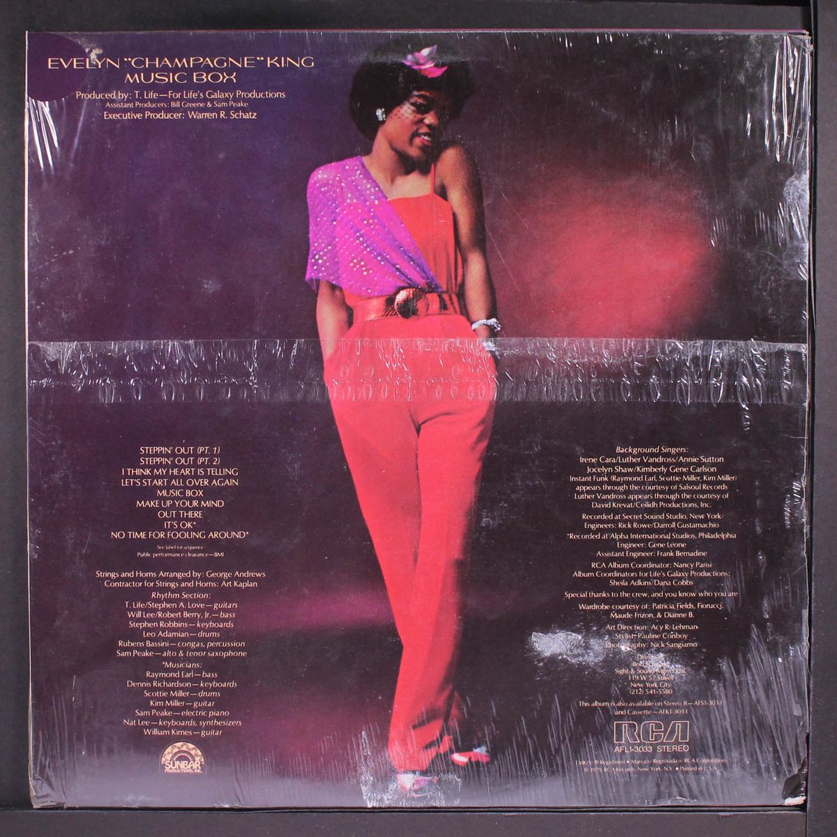 music box by EVELYN KING