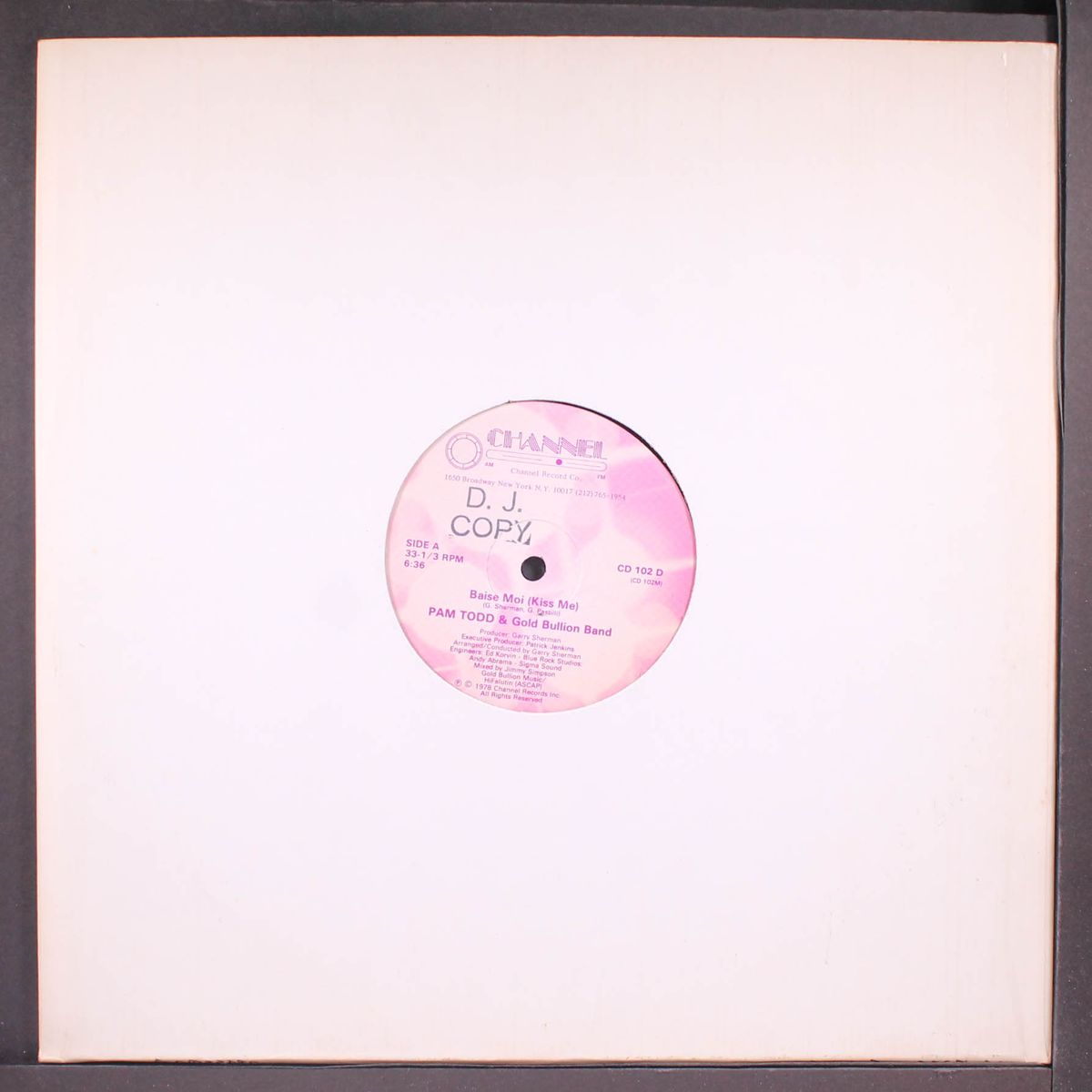 baise moi (kiss me / instro) by PAM TODD & GOLD BULLION BAND