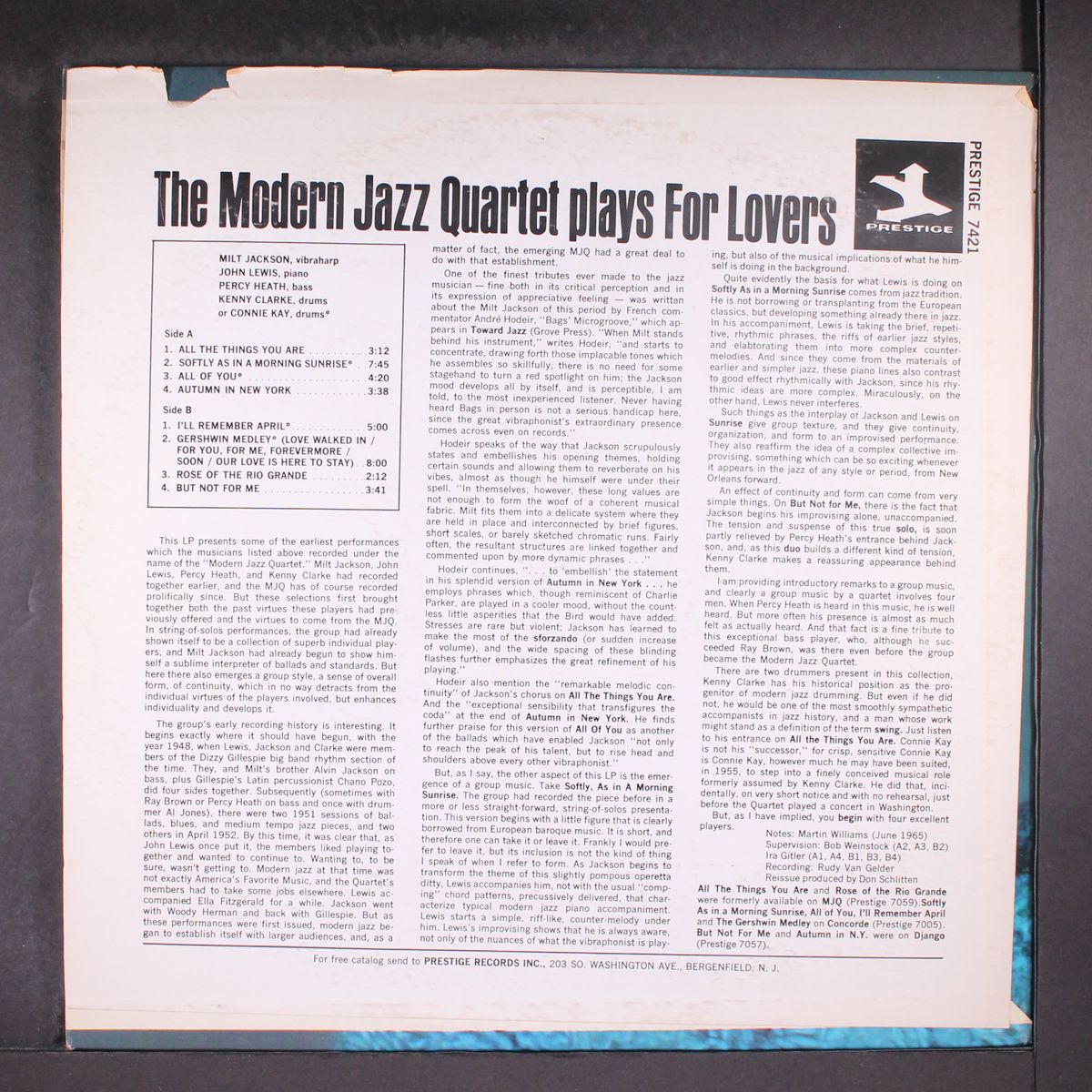 plays for lovers by MODERN JAZZ QUARTET