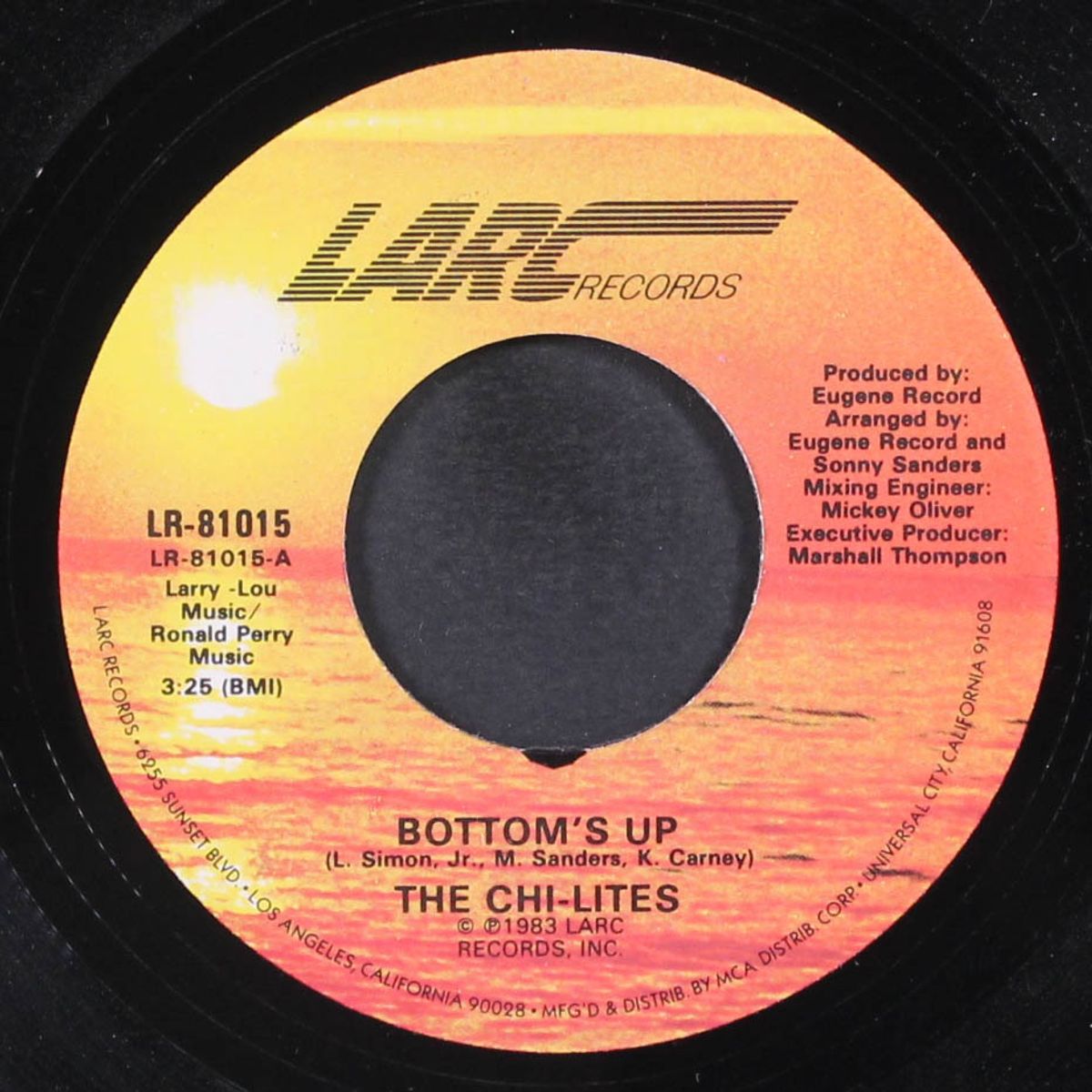 bottom's up / groove by CHI-LITES