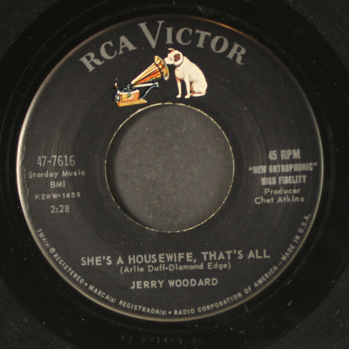 who's gonna rock my baby? / she's a housewife, that's all by JERRY WOODARD