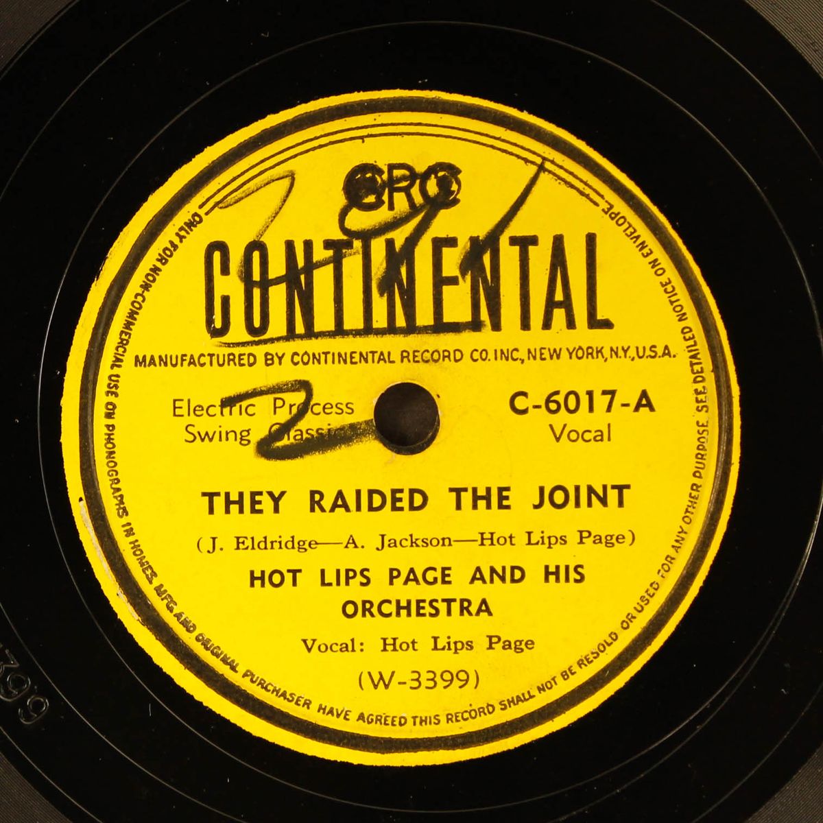 they raided the joint / florida blues by HOT LIPS PAGE