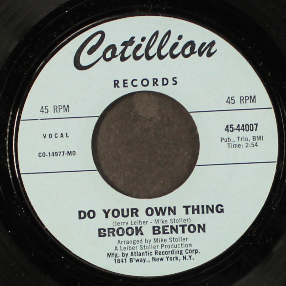 do your own thing / i just don't know what to do with myself by BROOK BENTON