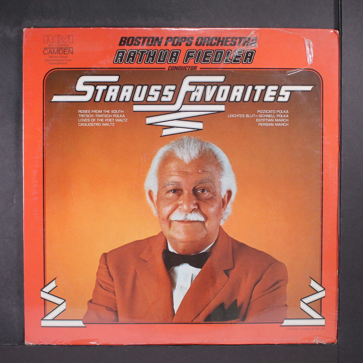 strauss favorites by ARTHUR FIEDLER & BOSTON POPS