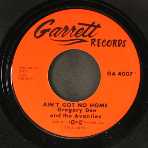 GREGORY DEE & AVANTIES