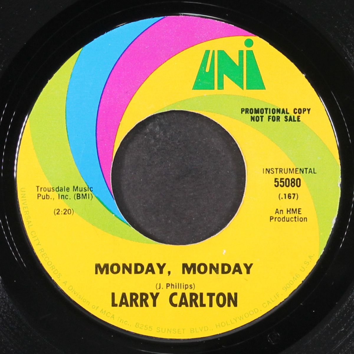 monday, monday by LARRY CARLTON
