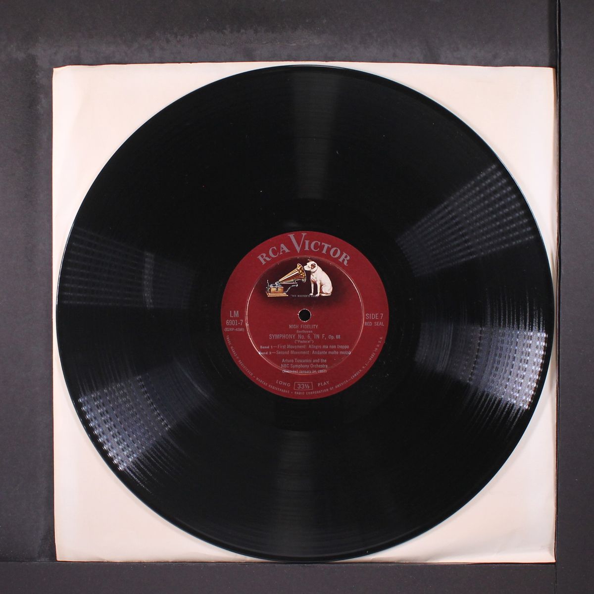 nine beethoven symphonies by ARTURO TOSCANINI