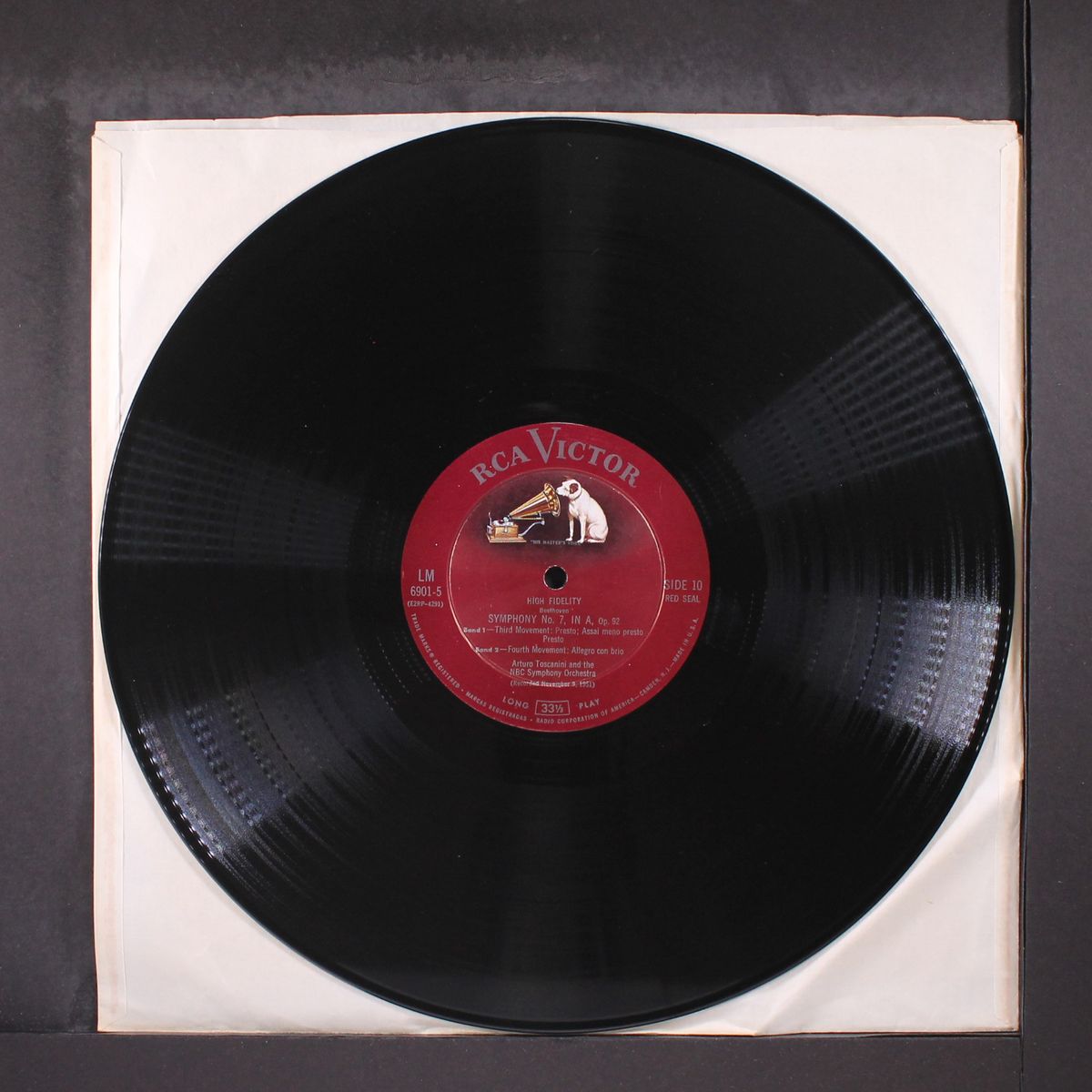 nine beethoven symphonies by ARTURO TOSCANINI