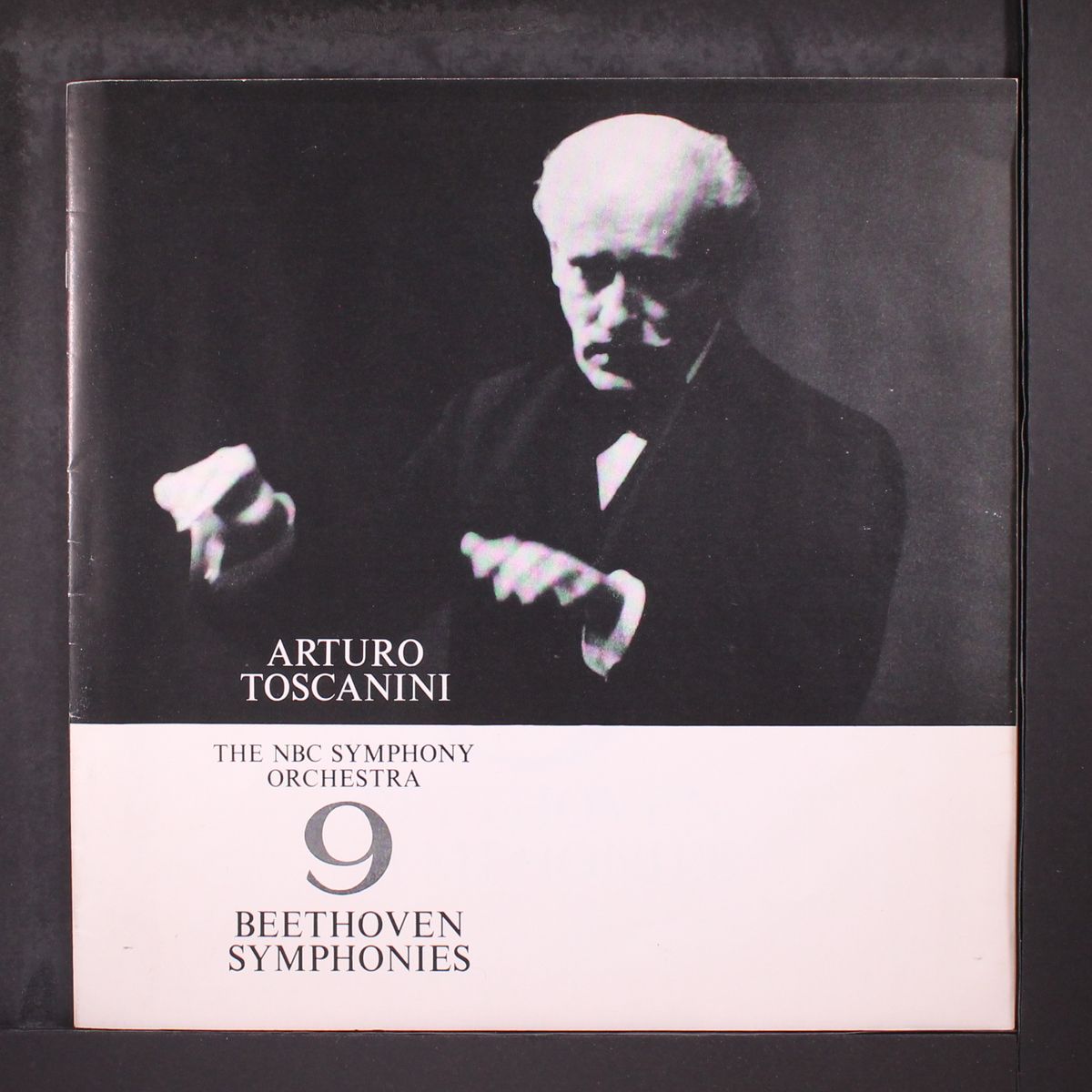 nine beethoven symphonies by ARTURO TOSCANINI