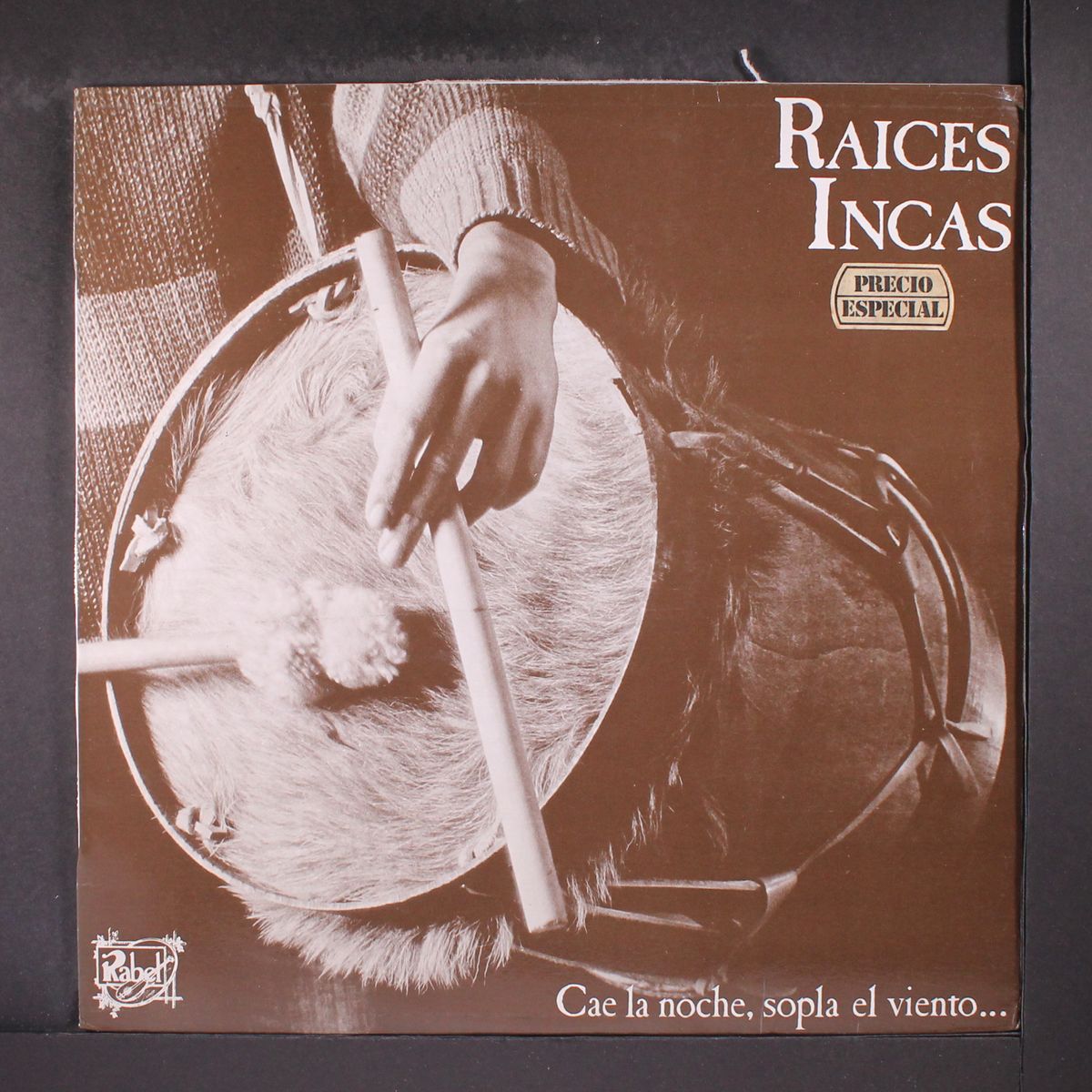 cae la noche, sopla el viento by RAICES INCAS
