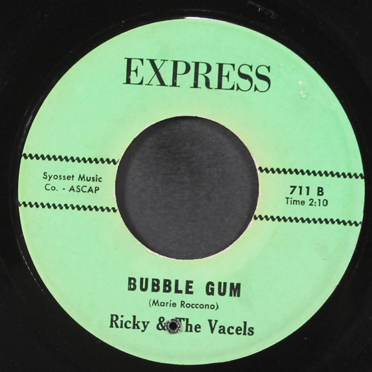 lorraine / bubble gum by RICKY & VACELS