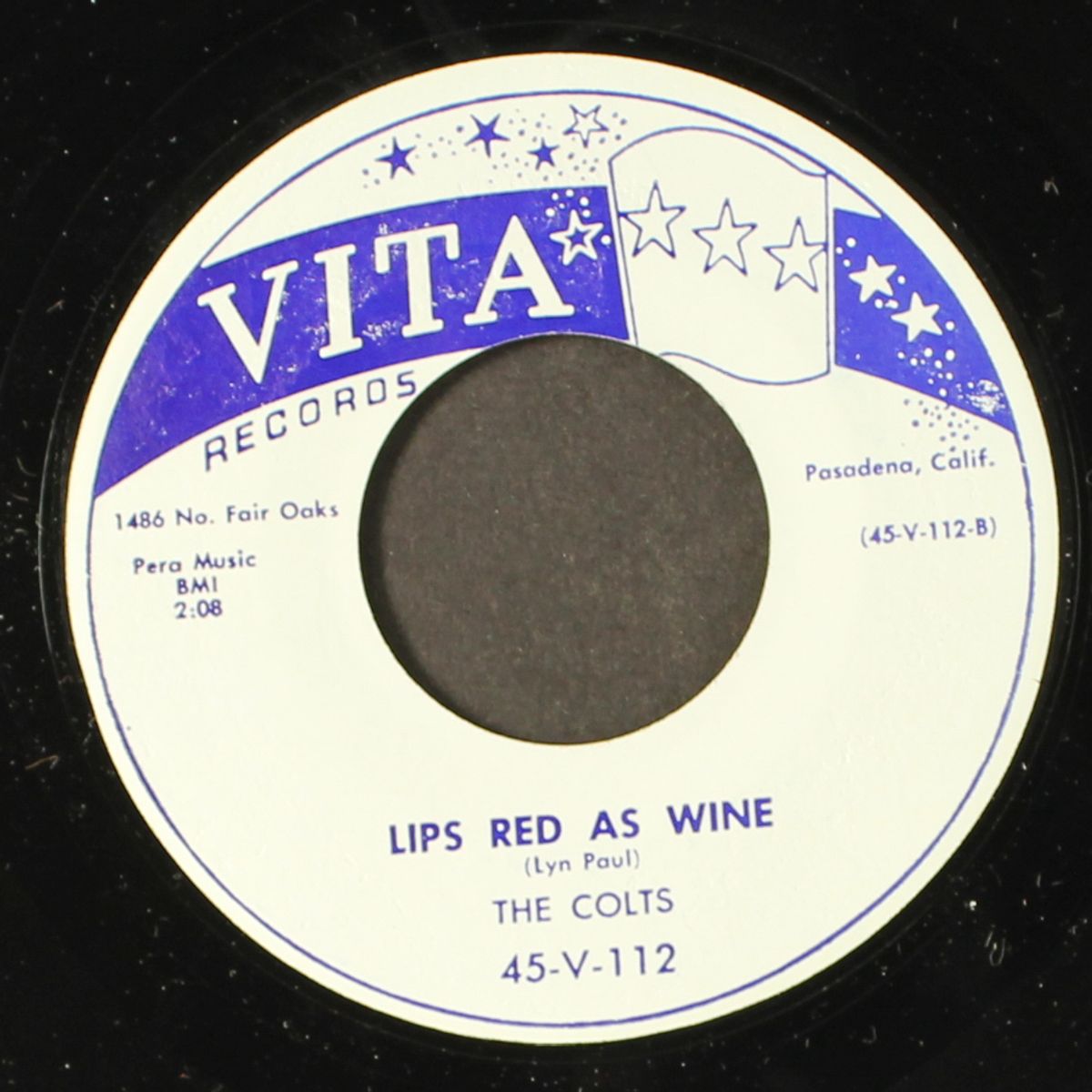 adorable / lips red as wine by COLTS