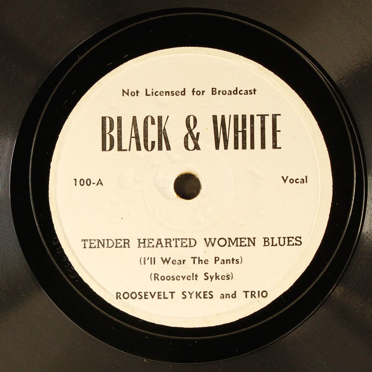 tender hearted woman blues / this tavern boogie by ROOSEVELT SYKES