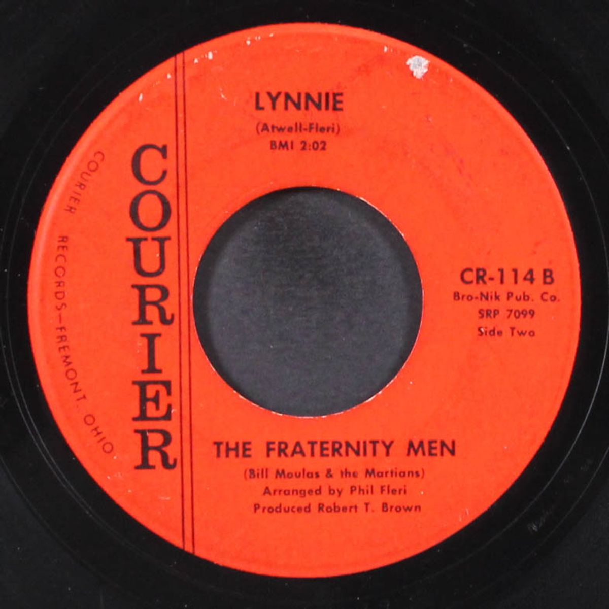 little star / lynnie by FRATERNITY MEN