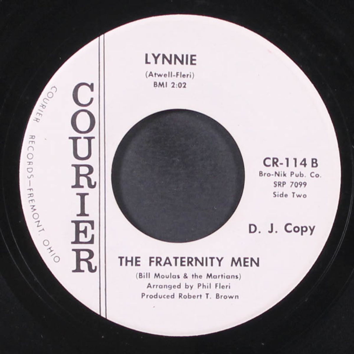little star / lynnie by FRATERNITY MEN