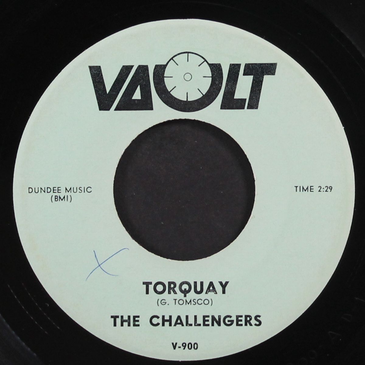 torquay / bulldog by CHALLENGERS
