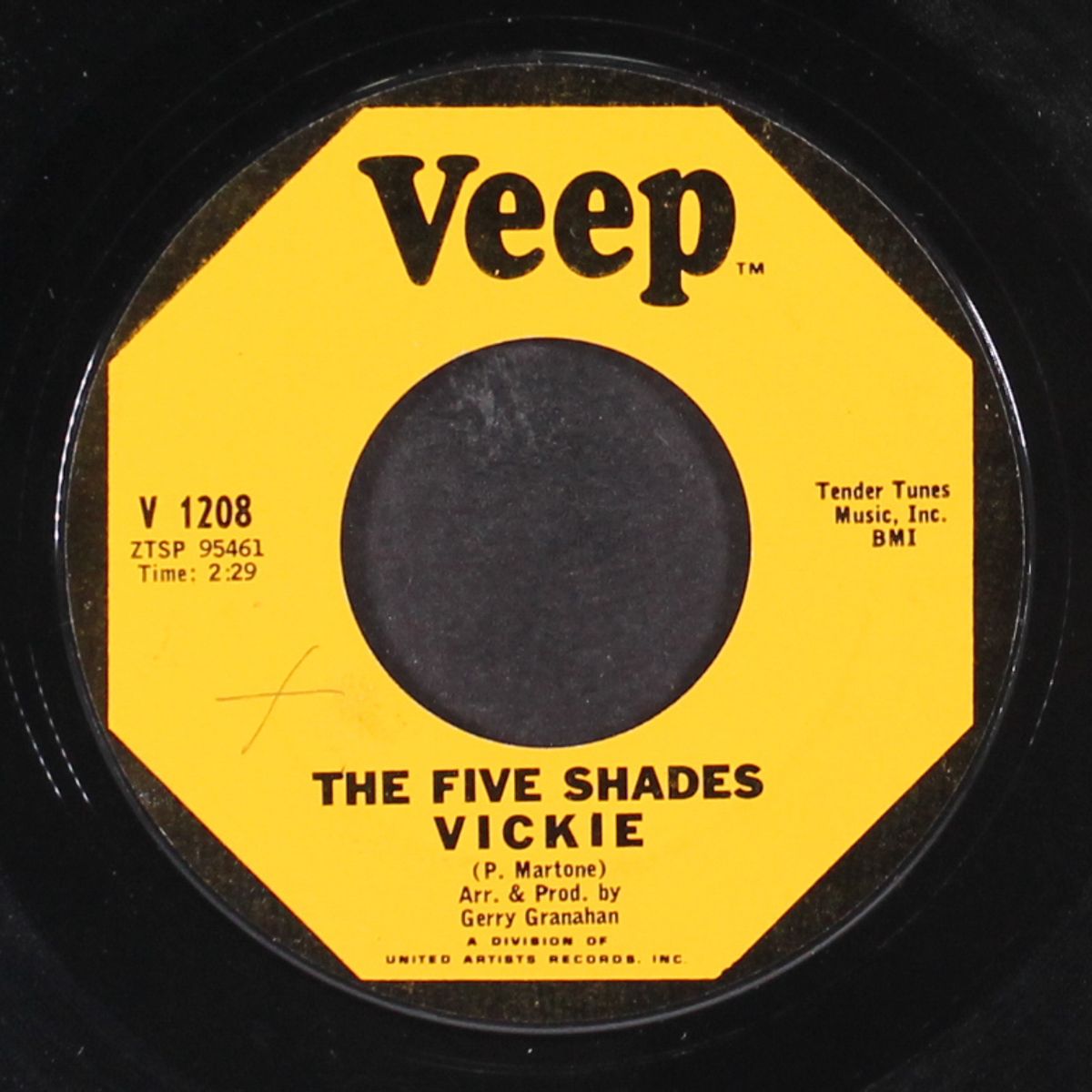 i'll give you love / vickie by FIVE SHADES