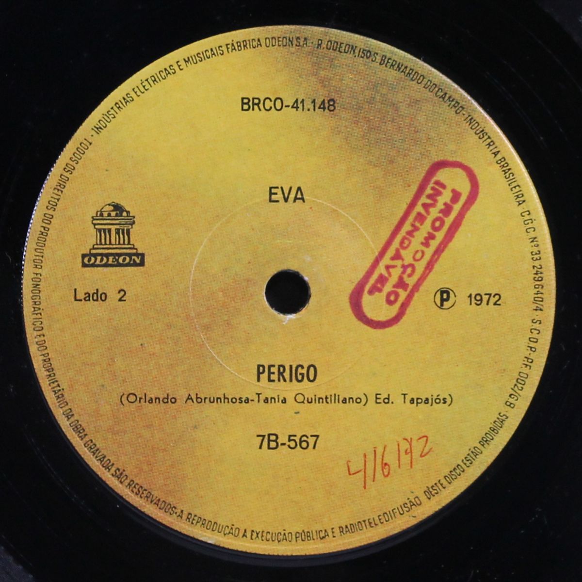 e agora / perigo by EVA