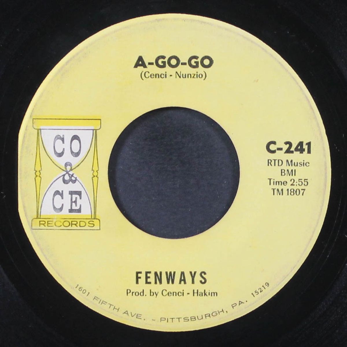 i move around / a-go-go by FENWAYS