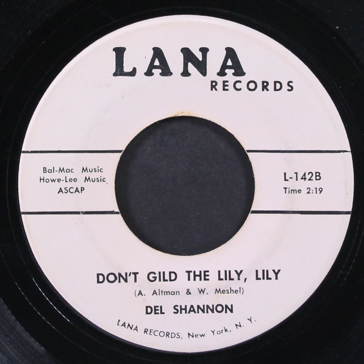 hats off to larry / don't gild the lily, lily by DEL SHANNON