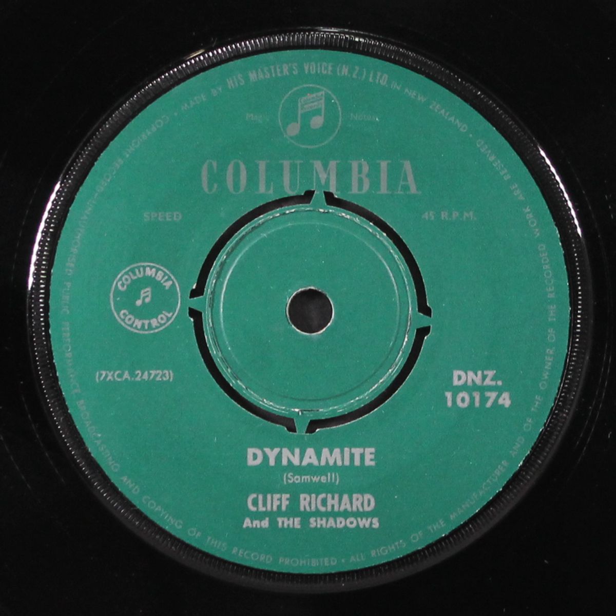 dynamite / travelin' light by CLIFF RICHARD