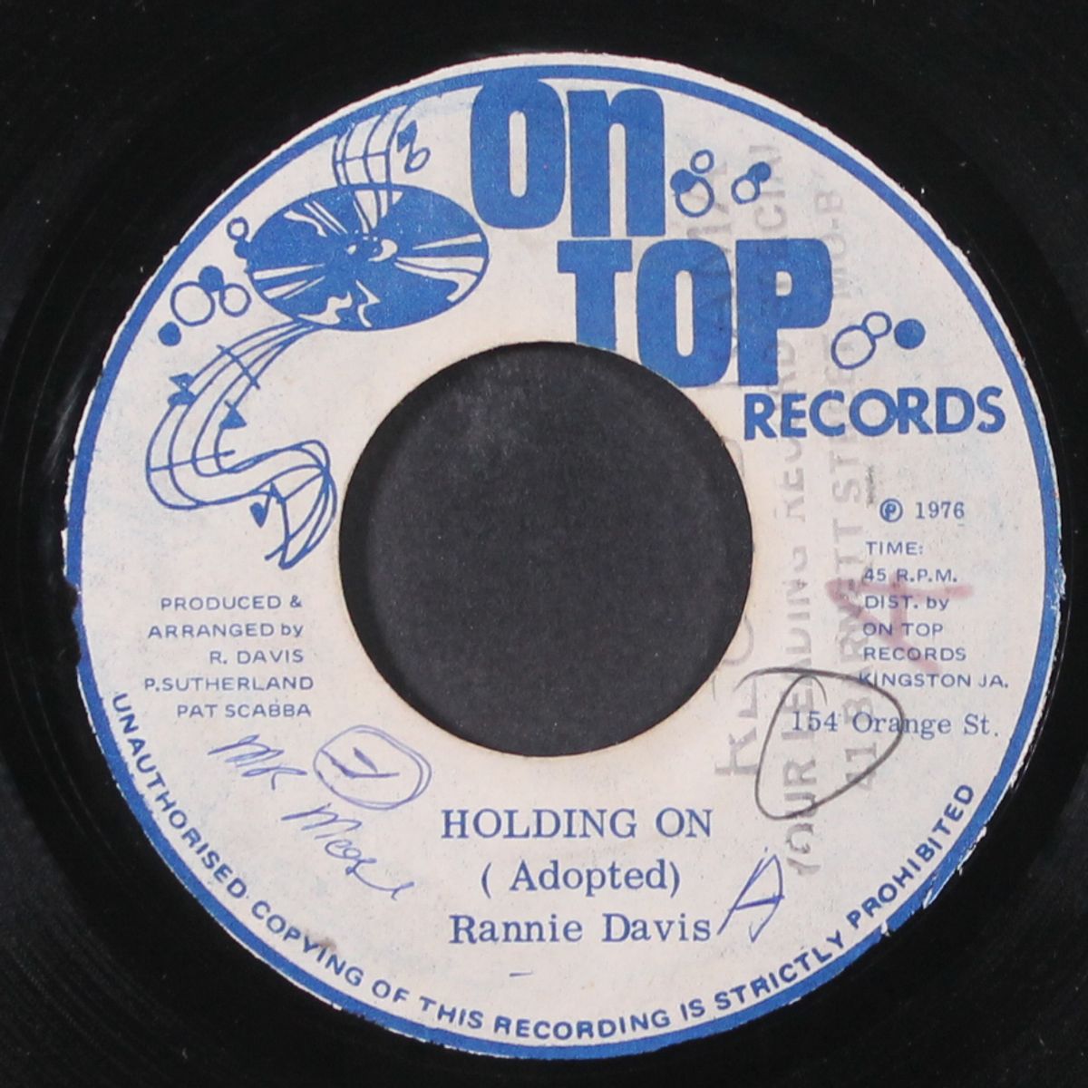 holding on / version by RONNIE DAVIS