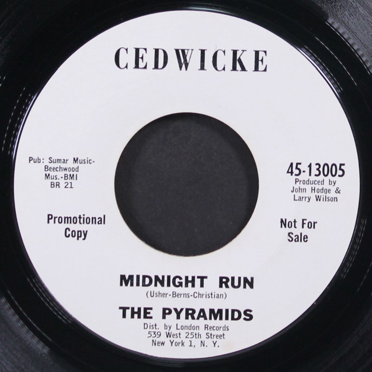 midnight run / custom caravan by PYRAMIDS