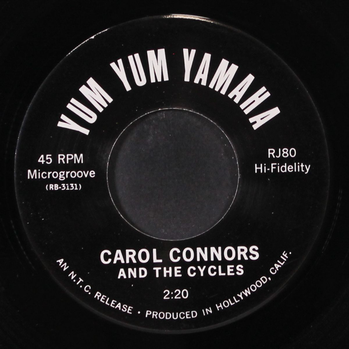 yum yum yamaha / blank by CAROL CONNORS & CYCLES