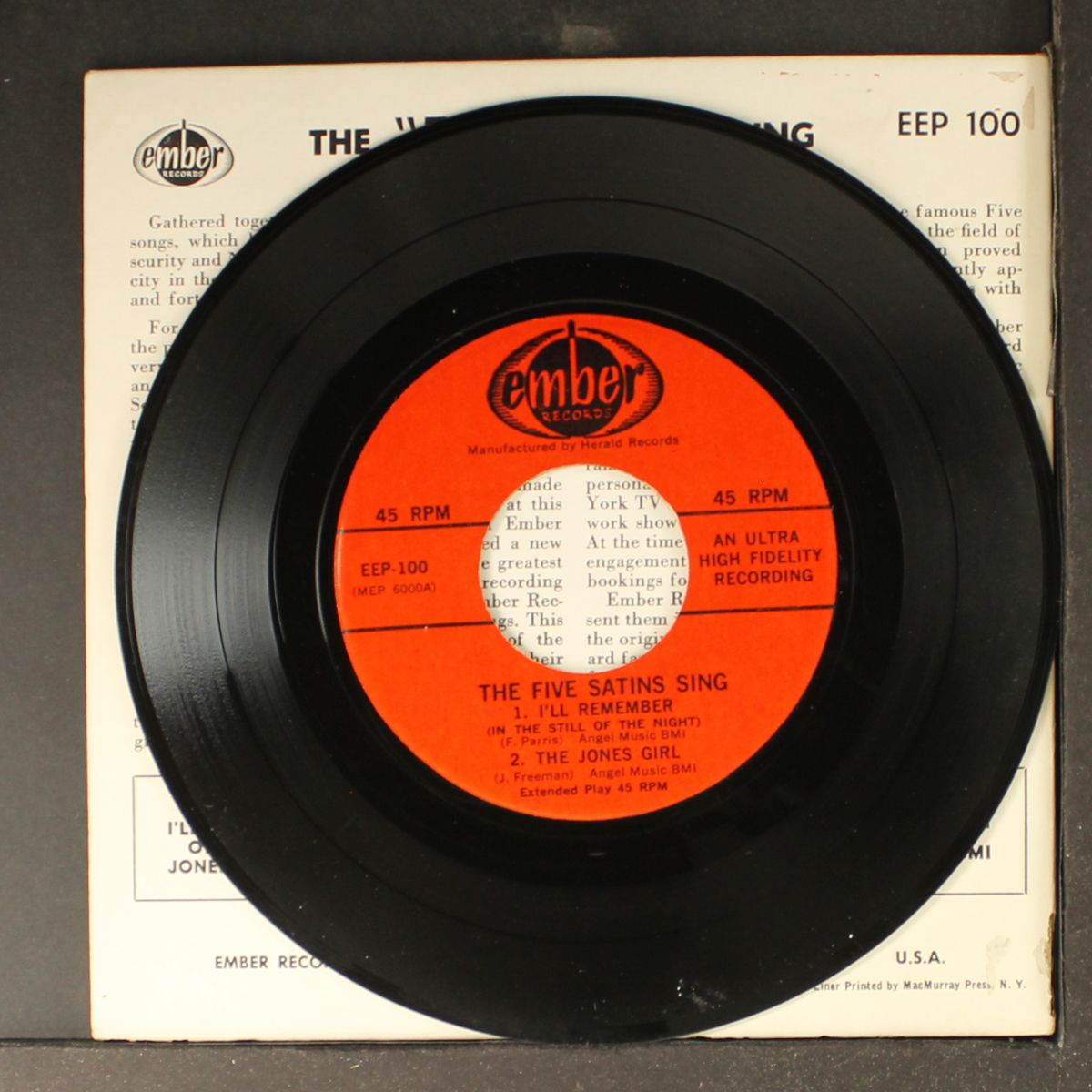 sing by FIVE SATINS
