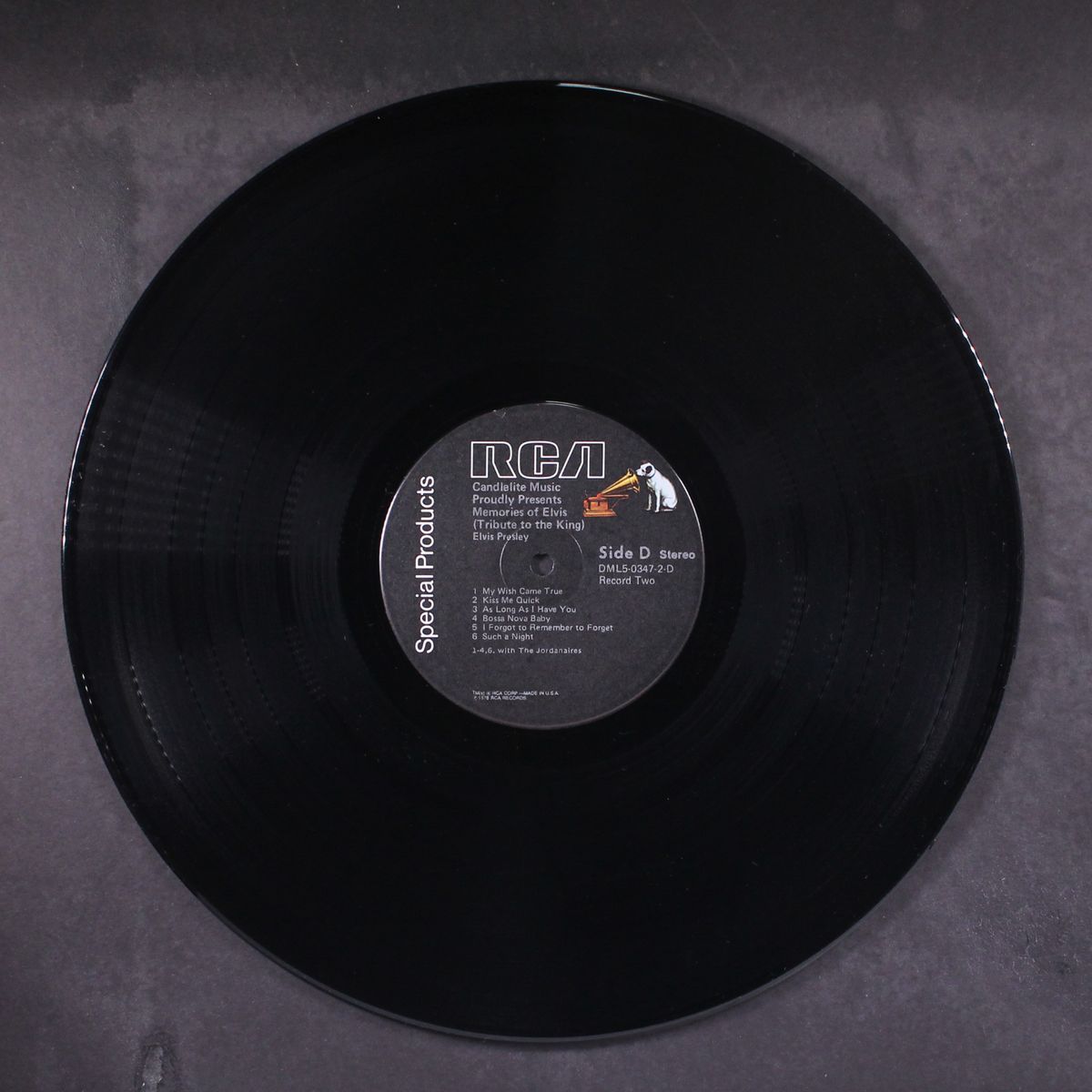 memories of elvis by ELVIS PRESLEY