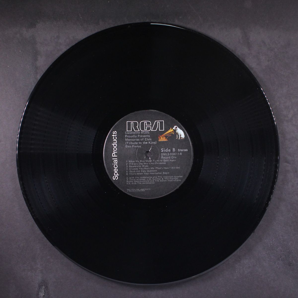 memories of elvis by ELVIS PRESLEY