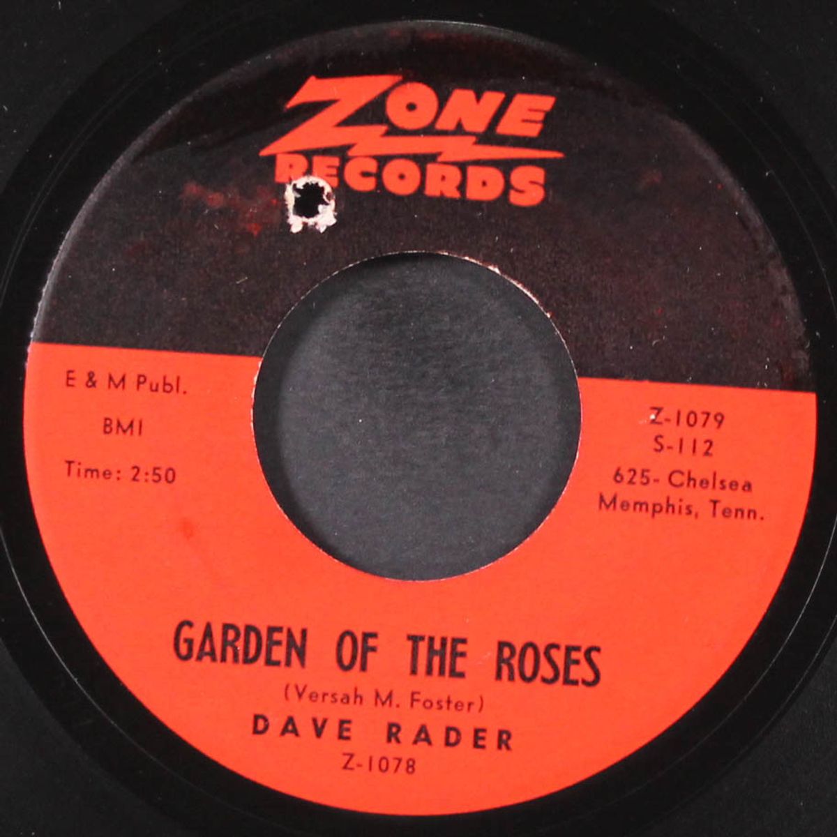 garden of the roses / two hearts by DAVE RADER