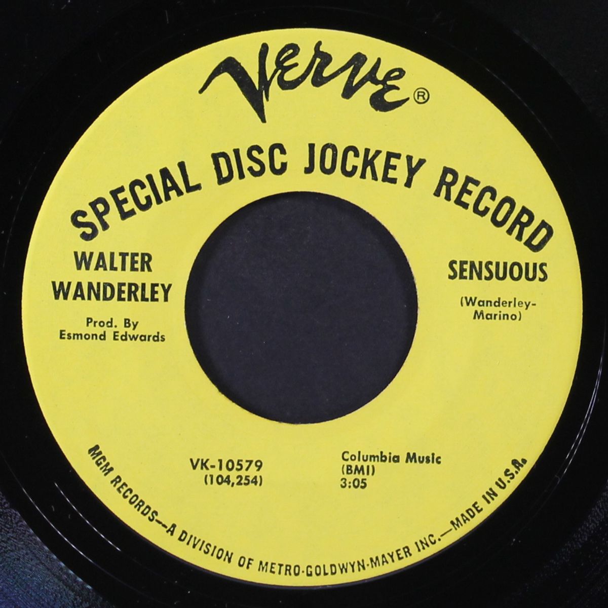 kee-ka-roo / sensuous by WALTER WANDERLEY