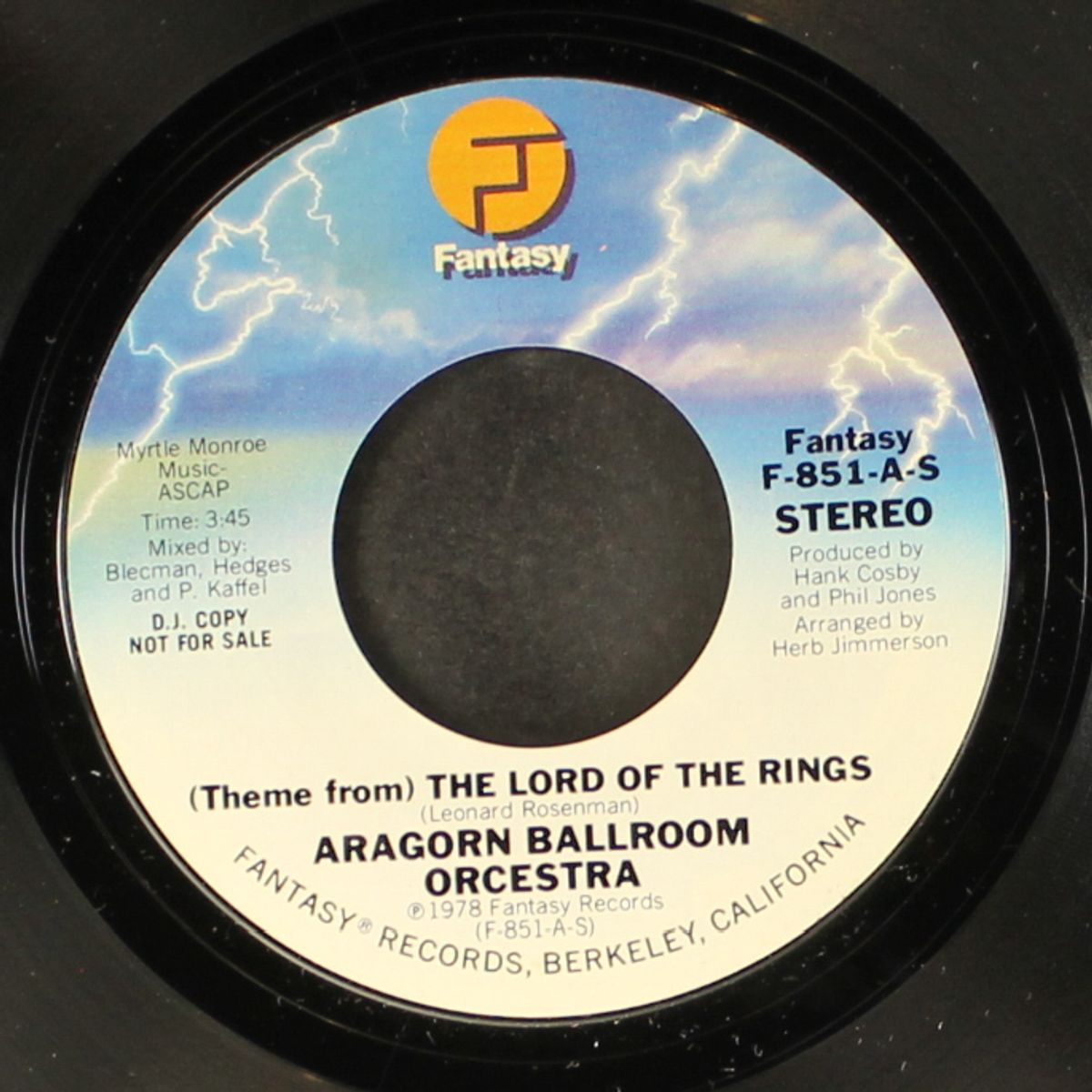 (theme) lord of the rings / mono by ARAGORN BALLROOM ORCHESTRA