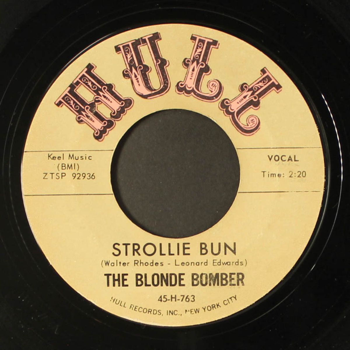 strollie bun / i am to blame by BLONDE BOMBER