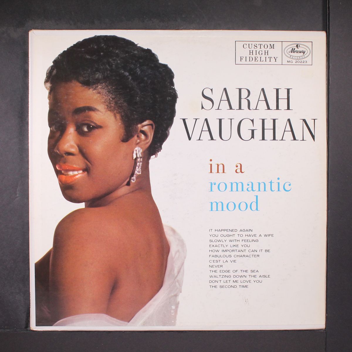 in a romantic mood by SARAH VAUGHAN