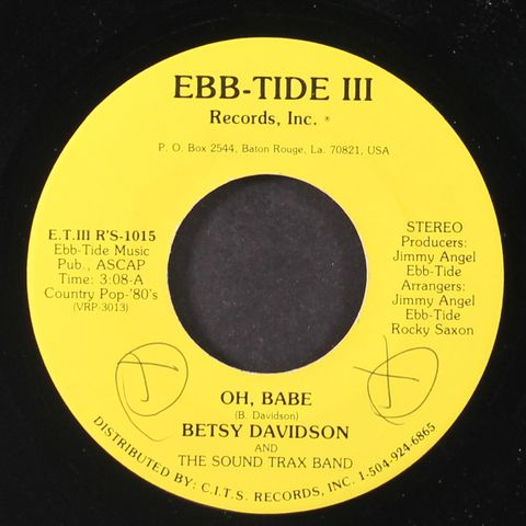 BETSY DAVIDSON & SOUND TRAX BAND