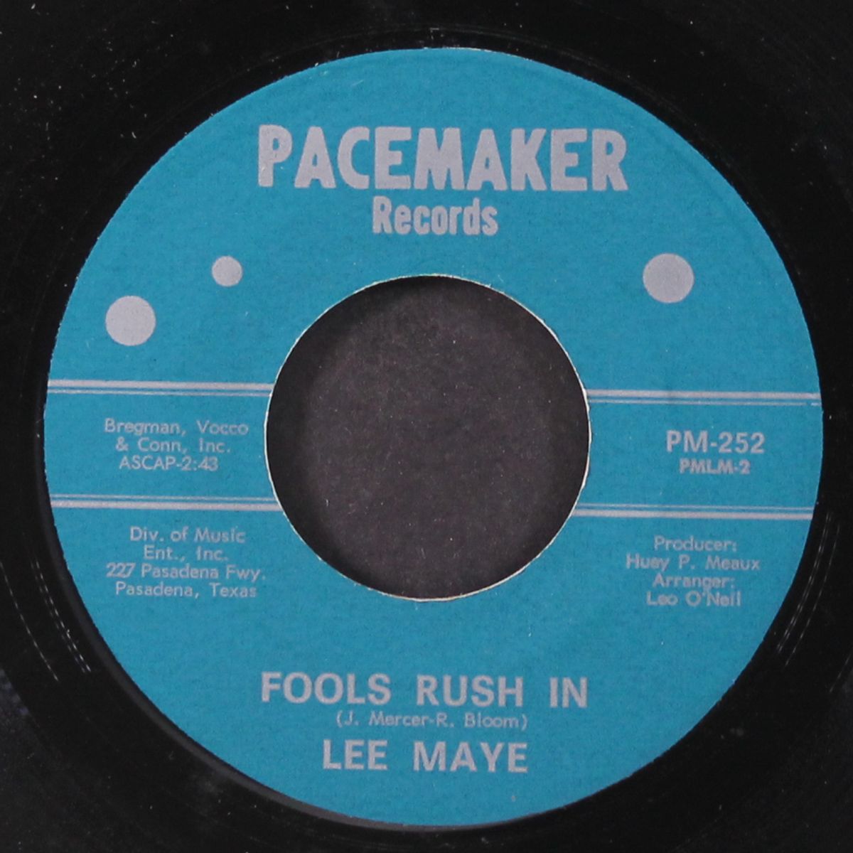 jes' lookin' / fools rush in by LEE MAYE